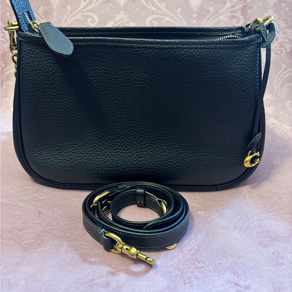 Coach Cary Bag in Black Leather EUC!